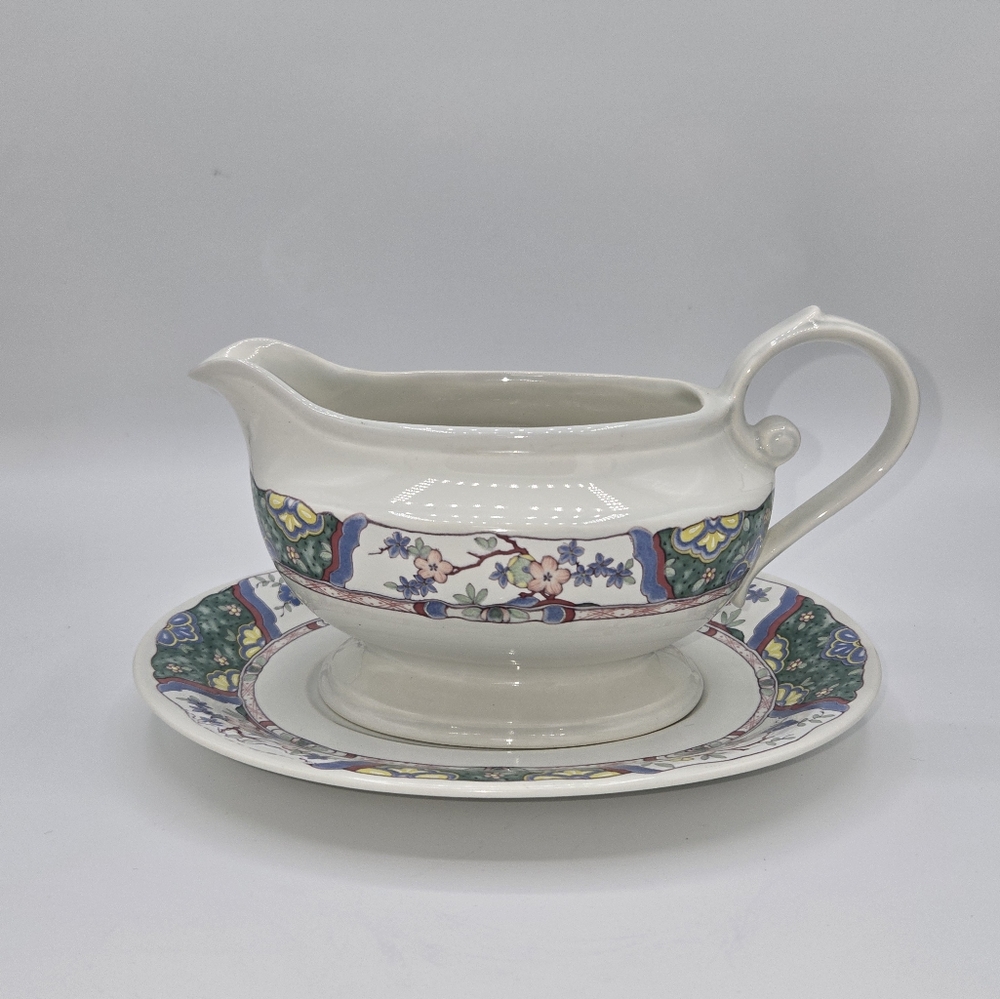 Mikasa Provincial China CV900 Villa Medici Gravy Boat & Plate Vintage Set